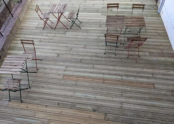 Ortesene Zaharea 아파트 *